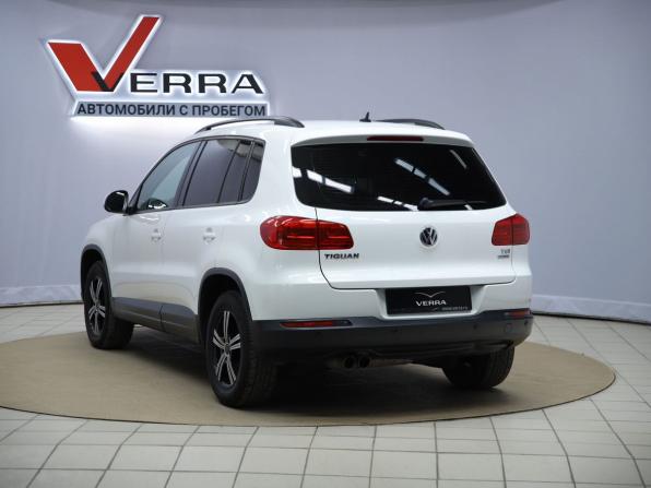Volkswagen Tiguan I Рестайлинг с пробегом 2013 года, цена 1 000 000 рублей, 261341 км, внедорожник, Автокод Объявления
