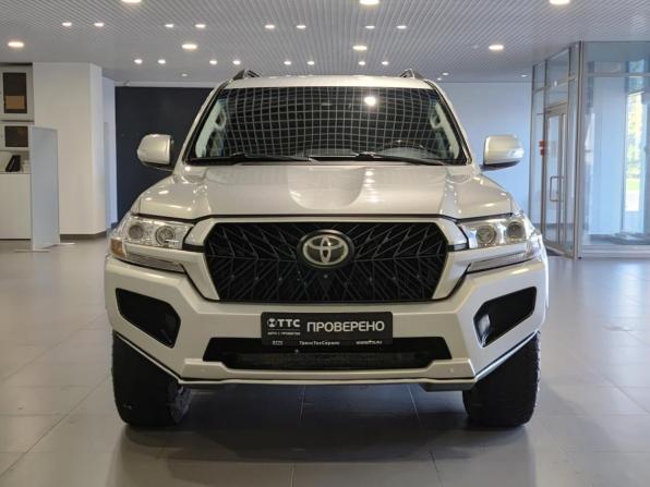 Toyota Land Cruiser 200 Series Рестайлинг 2 с пробегом 2016 года, цена 4 730 000 рублей, 334003 км, внедорожник, Автокод Объявления