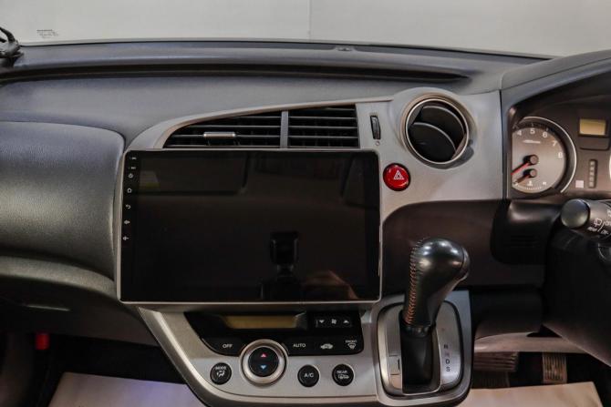 Honda Stream II с пробегом 2009 года, цена 1 119 000 рублей, 188000 км, компактвэн, Автокод Объявления