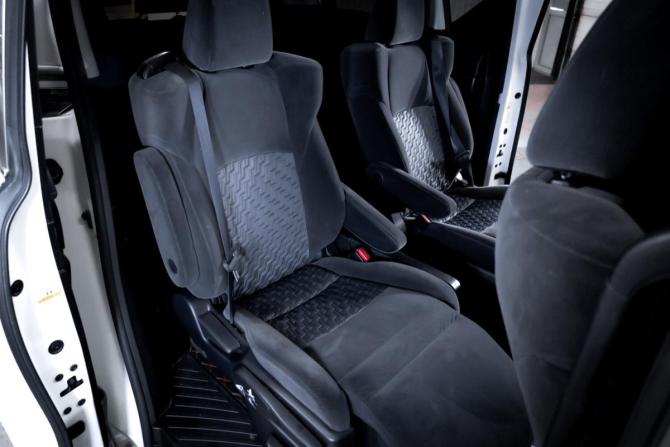 Toyota Alphard III с пробегом 2016 года, цена 3 199 000 рублей, 193132 км, минивэн, Автокод Объявления
