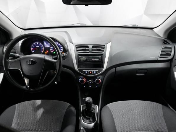Hyundai Solaris I с пробегом 2012 года, цена 572 000 рублей, 245038 км, седан, Автокод Объявления