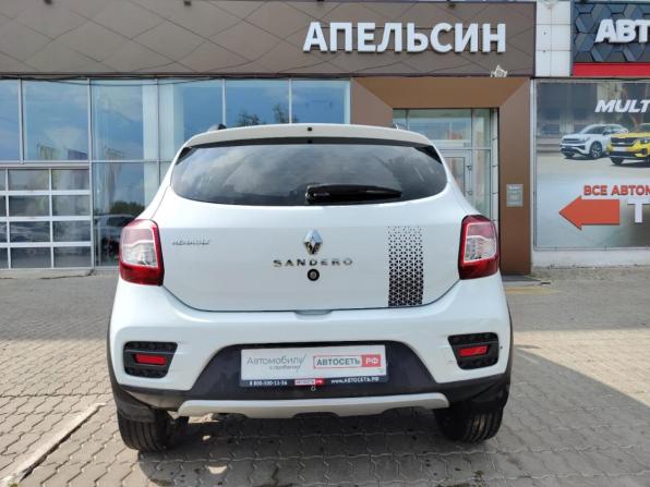 Renault Sandero II с пробегом 2017 года, цена 1 094 890 рублей, 87332 км, хэтчбек, Автокод Объявления