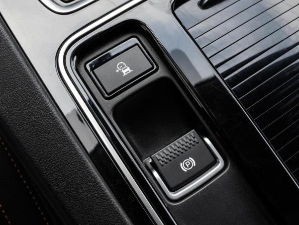 Jaguar F-Pace I с пробегом 2016 года, цена 2 240 000 рублей, 155898 км, внедорожник, Автокод Объявления