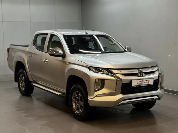 Mitsubishi L200 V Рестайлинг с пробегом 2019 года, цена 1 997 000 рублей, 245048 км, пикап, Автокод Объявления