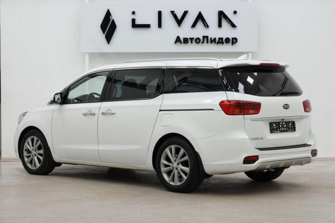 Kia Carnival III с пробегом 2018 года, цена 1 595 000 рублей, 88686 км, минивэн, Автокод Объявления