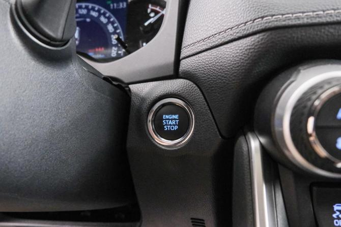 Toyota RAV4 V (XA50) с пробегом 2021 года, цена 3 549 000 рублей, 39000 км, внедорожник, Автокод Объявления