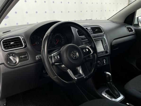Volkswagen Polo V Рестайлинг с пробегом 2020 года, цена 1 480 000 рублей, 97209 км, седан, Автокод Объявления