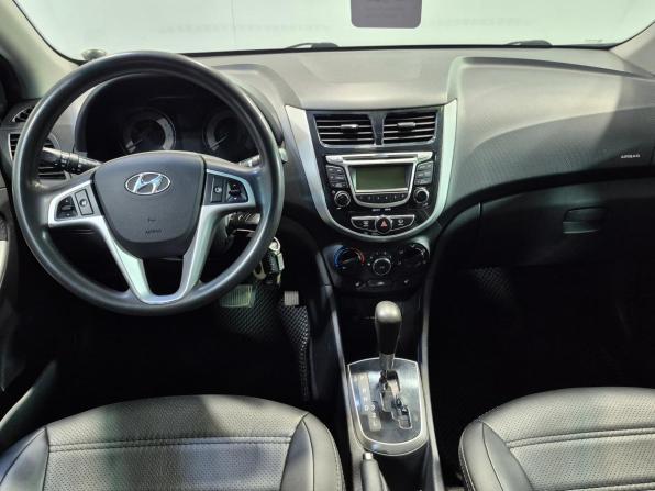 Hyundai Solaris I с пробегом 2011 года, цена 868 000 рублей, 170000 км, седан, Автокод Объявления