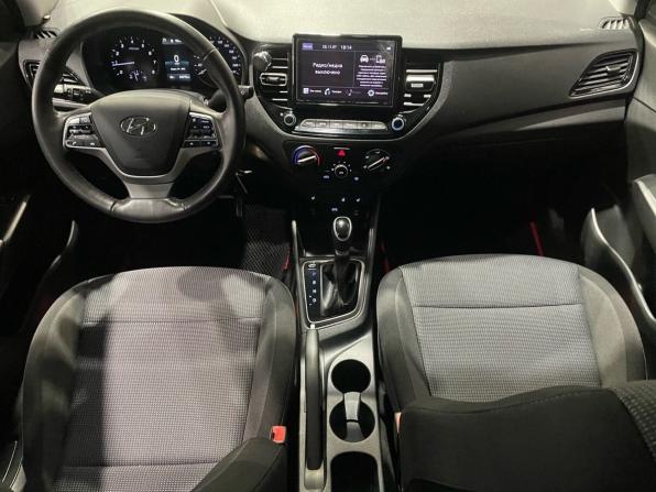 Hyundai Solaris II Рестайлинг с пробегом 2022 года, цена 1 620 000 рублей, 82574 км, седан, Автокод Объявления