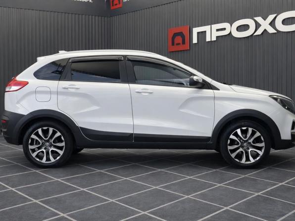 Lada (ВАЗ) XRAY I с пробегом 2019 года, цена 1 017 000 рублей, 131245 км, хэтчбек, Автокод Объявления