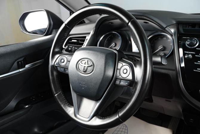 Toyota Camry VIII (XV70) с пробегом 2019 года, цена 2 499 000 рублей, 104700 км, седан, Автокод Объявления