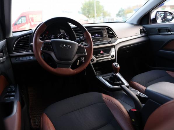 Hyundai Elantra VI (AD) с пробегом 2017 года, цена 1 300 000 рублей, 142299 км, седан, Автокод Объявления