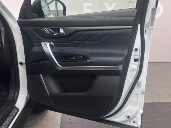 Changan CS95 I Рестайлинг 2 с пробегом 2023 года, цена 3 210 000 рублей, 25616 км, внедорожник, Автокод Объявления
