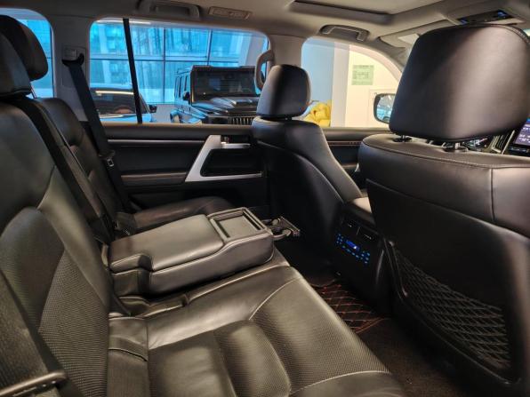Toyota Land Cruiser 200 Series Рестайлинг 2 с пробегом 2016 года, цена 4 885 000 рублей, 128501 км, внедорожник, Автокод Объявления
