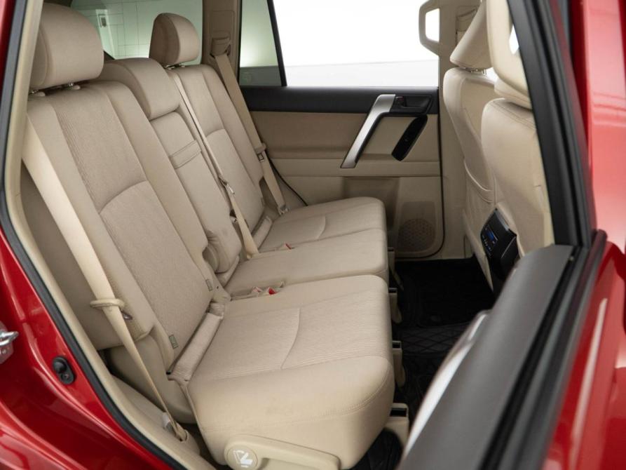 Toyota Land Cruiser Prado 150 Series Рестайлинг 3 Москва  - изображение 7