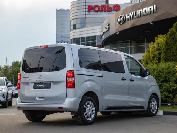 Peugeot Traveller I с пробегом 2021 года, цена 2 288 000 рублей, 247536 км, минивэн, Автокод Объявления