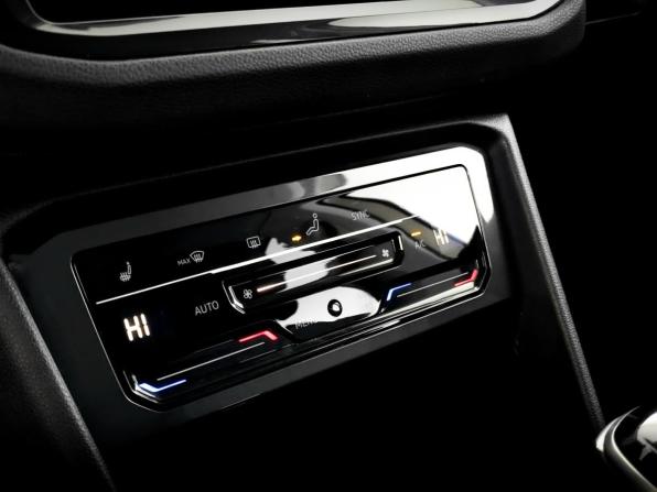 Volkswagen Tiguan II Рестайлинг с пробегом 2021 года, цена 3 100 000 рублей, 76463 км, внедорожник, Автокод Объявления