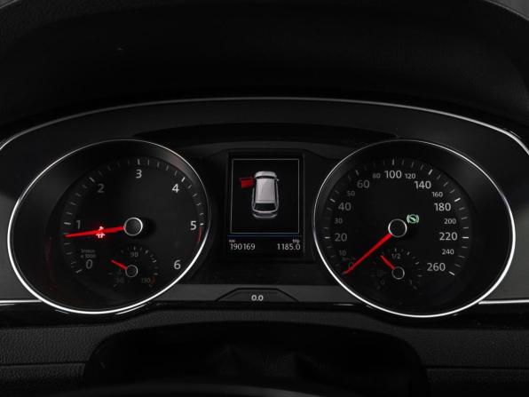 Volkswagen Passat B8 с пробегом 2016 года, цена 1 899 000 рублей, 190169 км, универсал, Автокод Объявления
