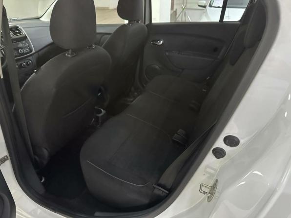 Renault Logan II Рестайлинг с пробегом 2020 года, цена 1 120 000 рублей, 78180 км, седан, Автокод Объявления