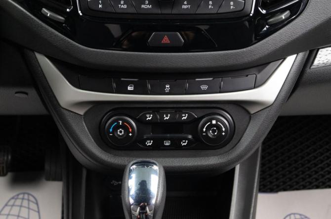 Lada (ВАЗ) Vesta I с пробегом 2021 года, цена 1 249 000 рублей, 100500 км, универсал, Автокод Объявления