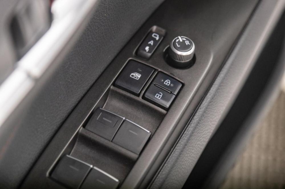 Toyota Camry VIII (XV70) Рестайлинг Томск  - изображение 18