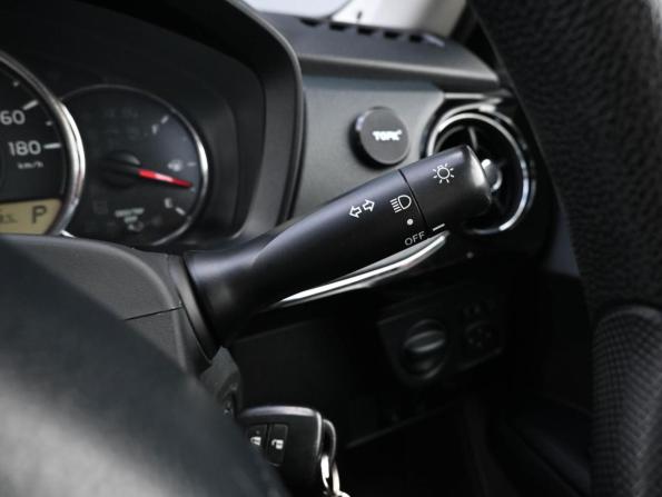 Toyota Corolla XI (E160 E170) Рестайлинг 2 с пробегом 2019 года, цена 1 949 000 рублей, 41340 км, универсал, Автокод Объявления
