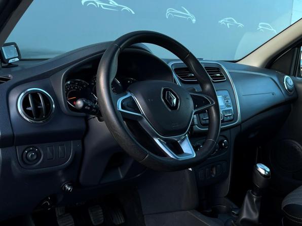 Renault Logan II Рестайлинг с пробегом 2021 года, цена 998 600 рублей, 162562 км, седан, Автокод Объявления