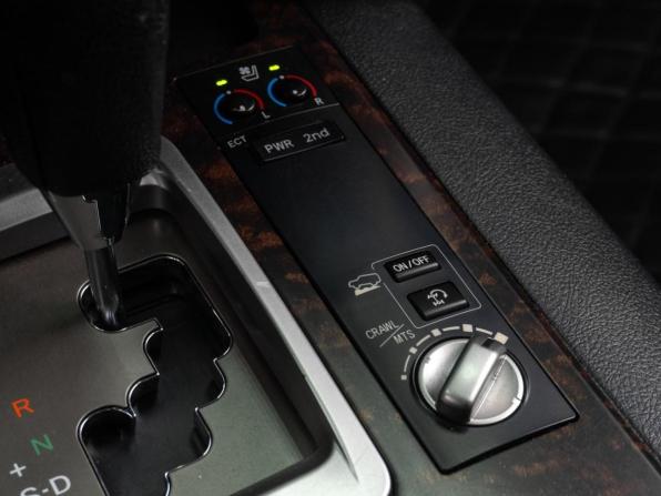 Toyota Land Cruiser 200 Series Рестайлинг 1 с пробегом 2012 года, цена 2 949 000 рублей, 385132 км, внедорожник, Автокод Объявления