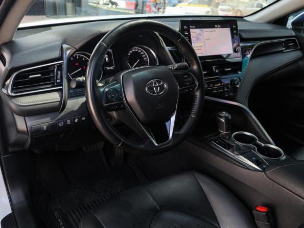 Toyota Camry VIII (XV70) Рестайлинг с пробегом 2021 года, цена 3 100 000 рублей, 88424 км, седан, Автокод Объявления