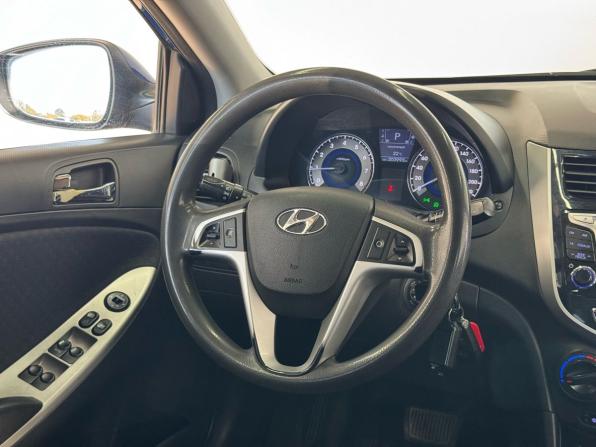 Hyundai Solaris I с пробегом 2012 года, цена 829 000 рублей, 203994 км, хэтчбек, Автокод Объявления