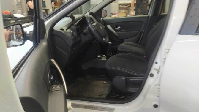 Renault Sandero II с пробегом 2014 года, цена 650 001 рубль, 113500 км, хэтчбек, Автокод Объявления