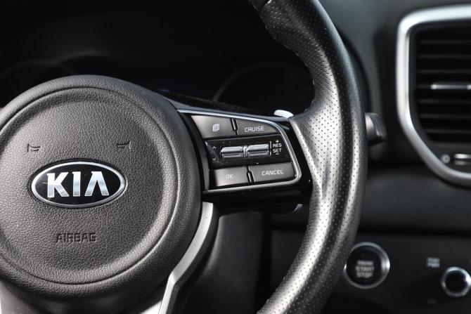 Kia Sportage IV Рестайлинг с пробегом 2020 года, цена 2 349 000 рублей, 74000 км, внедорожник, Автокод Объявления