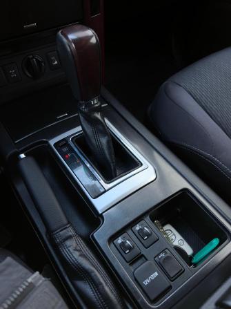 Toyota Land Cruiser Prado 150 Series Рестайлинг 1 с пробегом 2014 года, цена 2 750 000 рублей, 298000 км, внедорожник, Автокод Объявления