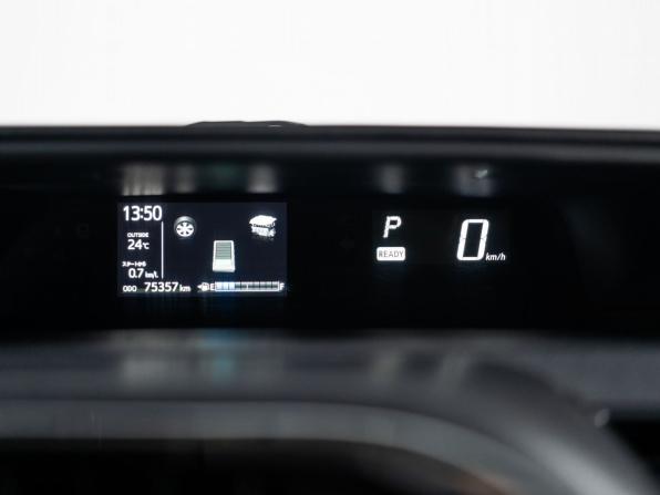 Toyota Aqua I Рестайлинг 2 с пробегом 2017 года, цена 1 329 500 рублей, 75357 км, хэтчбек, Автокод Объявления
