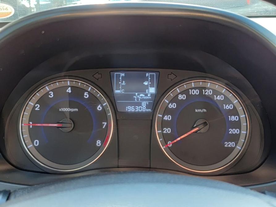 Hyundai Solaris I Рестайлинг Ижевск  - изображение 16