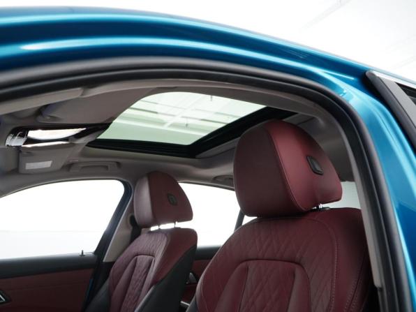 BMW 3 серии VII (G2x) Рестайлинг с пробегом 2024 года, цена 5 499 077 рублей, 7598 км, седан, Автокод Объявления