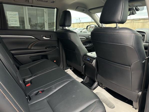 Toyota Highlander III (XU50) Рестайлинг с пробегом 2017 года, цена 4 090 000 рублей, 104160 км, внедорожник, Автокод Объявления