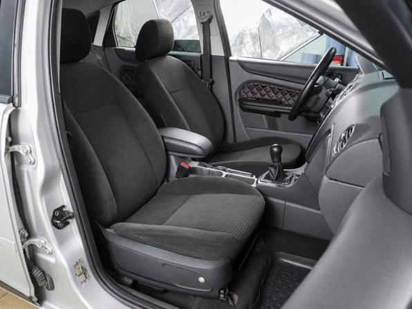 Ford Focus II с пробегом 2006 года, цена 339 000 рублей, 300795 км, хэтчбек, Автокод Объявления