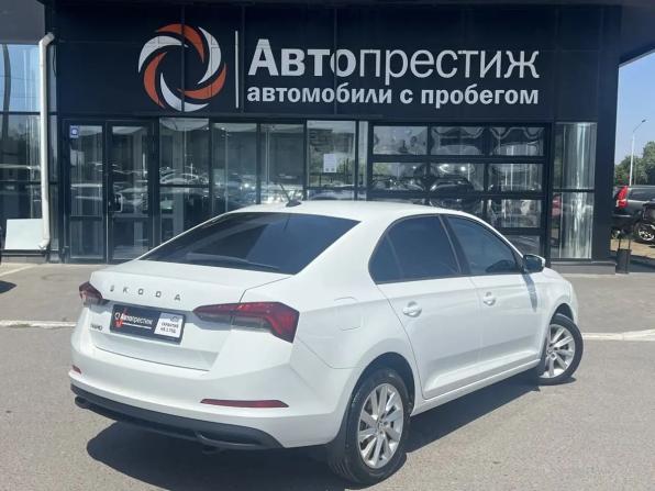 Skoda Rapid II с пробегом 2022 года, цена 1 823 000 рублей, 43600 км, лифтбек, Автокод Объявления