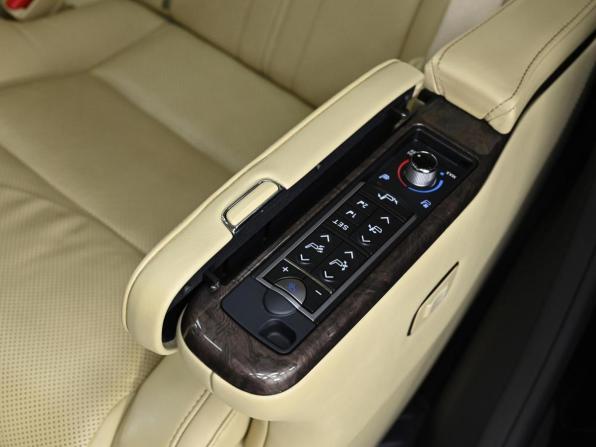 Toyota Alphard III Рестайлинг с пробегом 2021 года, цена 3 999 000 рублей, 175000 км, минивэн, Автокод Объявления