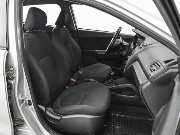 Kia Rio III Рестайлинг с пробегом 2017 года, цена 998 000 рублей, 191259 км, хэтчбек, Автокод Объявления