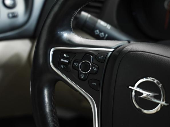 Opel Insignia I Рестайлинг с пробегом 2014 года, цена 1 299 000 рублей, 114349 км, универсал, Автокод Объявления