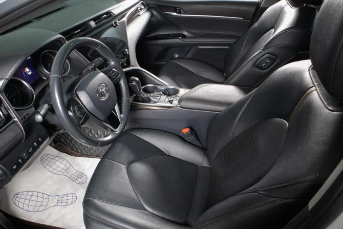 Toyota Camry VIII (XV70) Рестайлинг с пробегом 2021 года, цена 3 049 000 рублей, 80714 км, седан, Автокод Объявления