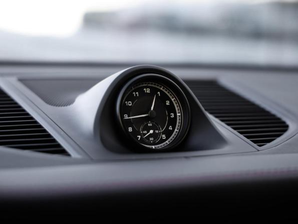 Porsche Macan I Рестайлинг 2 с пробегом 2022 года, цена 6 990 000 рублей, 81202 км, внедорожник, Автокод Объявления