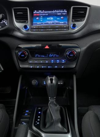 Hyundai Tucson III с пробегом 2018 года, цена 1 777 000 рублей, 189163 км, внедорожник, Автокод Объявления