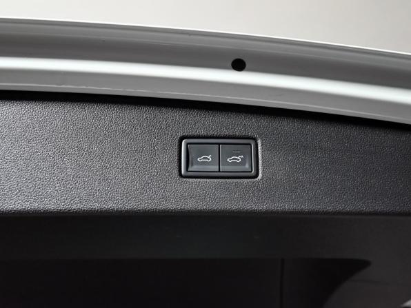 Volkswagen Tiguan II с пробегом 2018 года, цена 2 580 000 рублей, 50603 км, внедорожник, Автокод Объявления