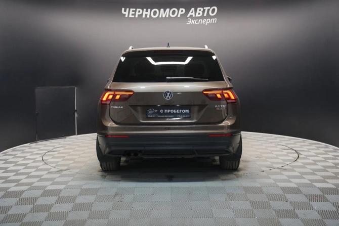 Volkswagen Tiguan II с пробегом 2017 года, цена 2 663 000 рублей, 128000 км, внедорожник, Автокод Объявления