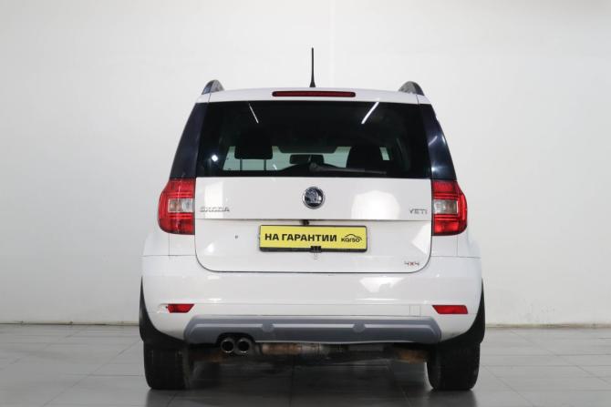 Skoda Yeti I Рестайлинг с пробегом 2014 года, цена 1 249 000 рублей, 168000 км, внедорожник, Автокод Объявления
