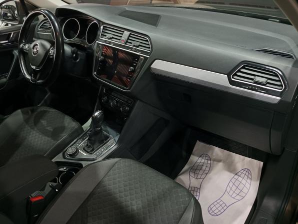 Volkswagen Tiguan II с пробегом 2017 года, цена 2 190 000 рублей, 167436 км, внедорожник, Автокод Объявления