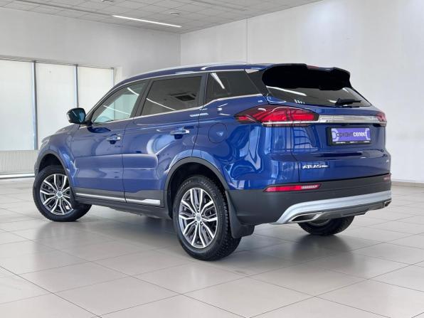 Geely Atlas Pro с пробегом 2022 года, цена 1 900 000 рублей, 45850 км, внедорожник, Автокод Объявления
